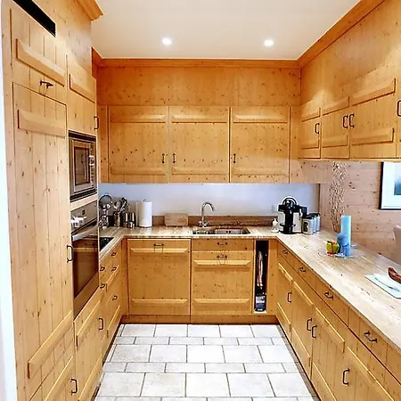 Crans-montana Sleeps 8 Wifi Appartement Crans-Montana